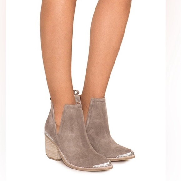 Jeffrey Campbell Cromwell Suede Western Booties - Picture 3 of 14